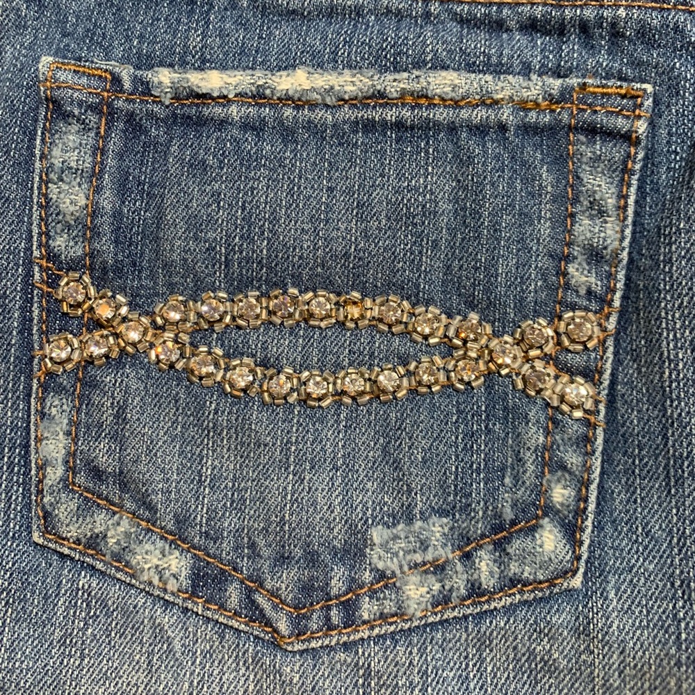 Abercrombie & Fitch mini denim skirt. Size 4. - Picture 7 of 8